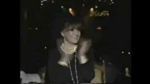 Кто пел песню любовь как звездочка горит