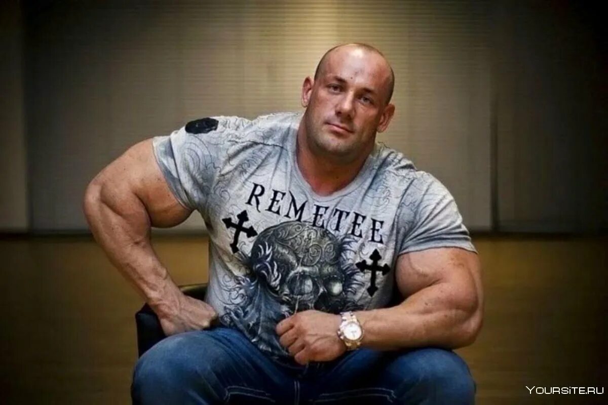 Крепкий парень. Мощный парень. Мощный парень. Накаченный мужчина. Marcel hans rodriguez.