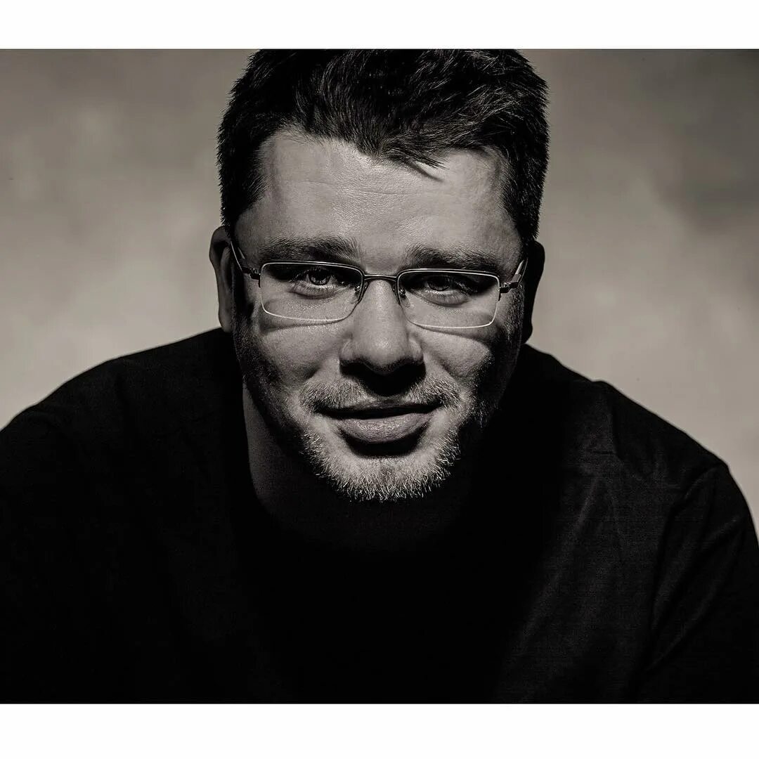 харламов дата рождения. гарик харламов. гарик харламов 2022. гарик бульдог харламов. харламов дата рождения.