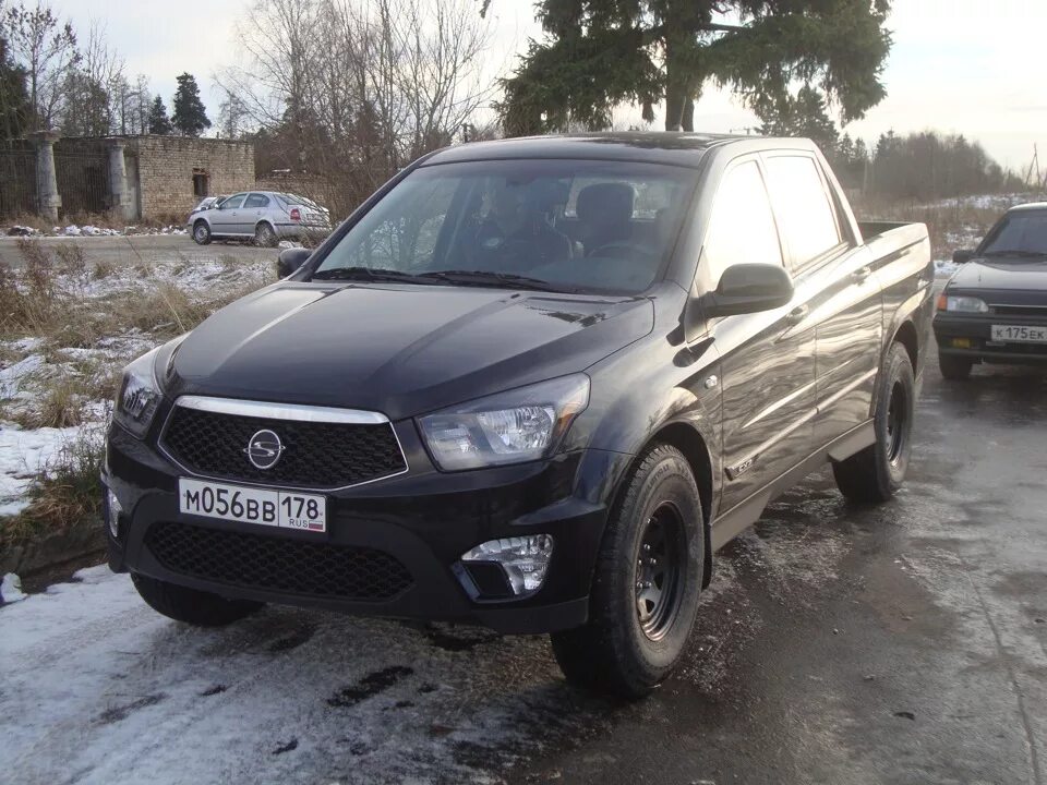 SSANGYONG Actyon Sports 2.0 at, 2010. SSANGYONG Actyon Sports максималка. SSANGYONG Actyon Sports резина 285 75 r16. Шины 265 75 16 Ssang Yong Actyon Sports. Ssangyong actyon sports двигателя