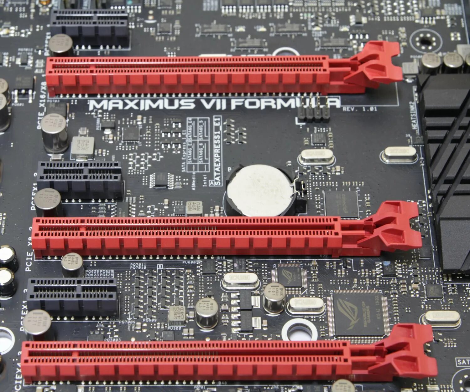 Pci pci express asus. Слот pci-e x16. материнская плата слот pci express. разъем pci express x16 на материнской. слот расширения x16.