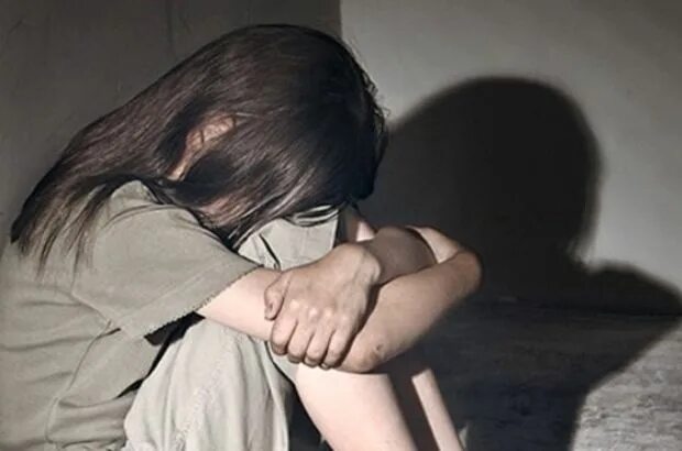 Трахнул Малолетку Девственницу