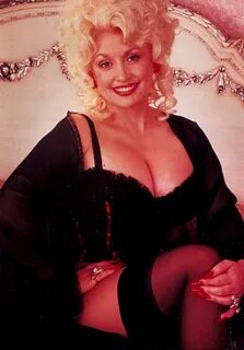 Dolly Parton in The Best Little Whorehouse in Texas (1982). 