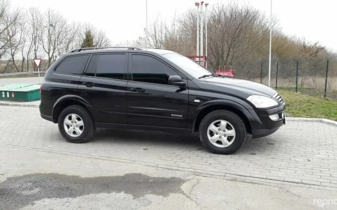 Разболтовка кайрон. SSANGYONG Kyron 2011. Саньенг Кайрон 2011. Kyron SSANGYONG тонированный. SSANGYONG Kyron с тонировкой.