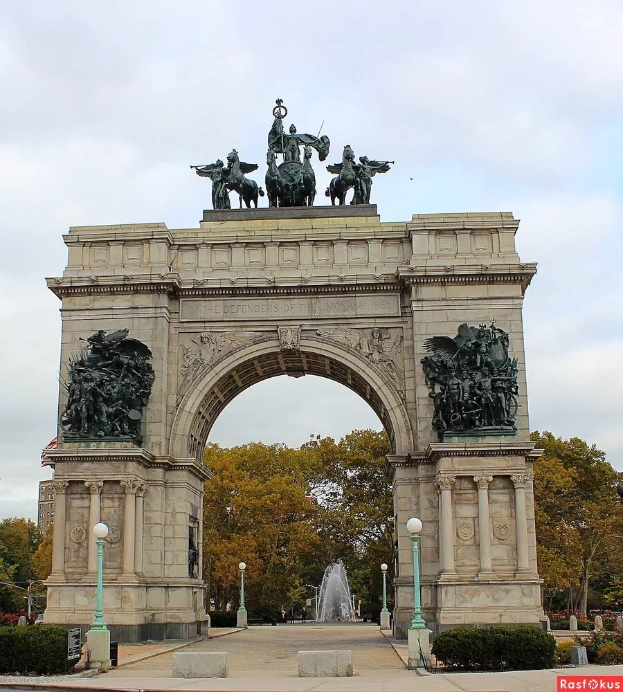 Арка актера. Триумфальная арка в Гатчине. Триумфальная арка Новочеркасск. Триумфальная арка в Бруклине.