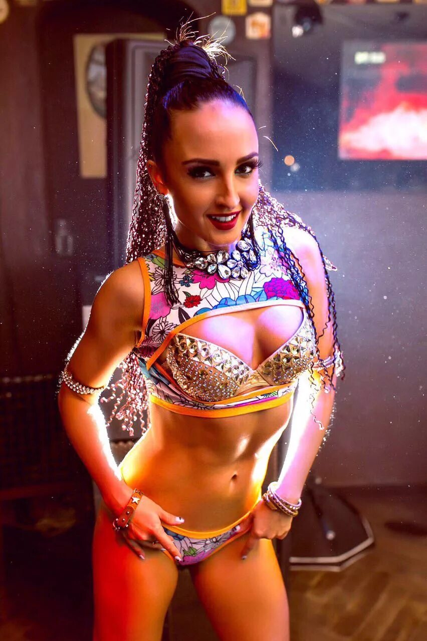 Лучшее go go. Танцовщица go go анна бестужев. Юлия зиверт go-go. Юлия зиверт go-go. Девушки go go.