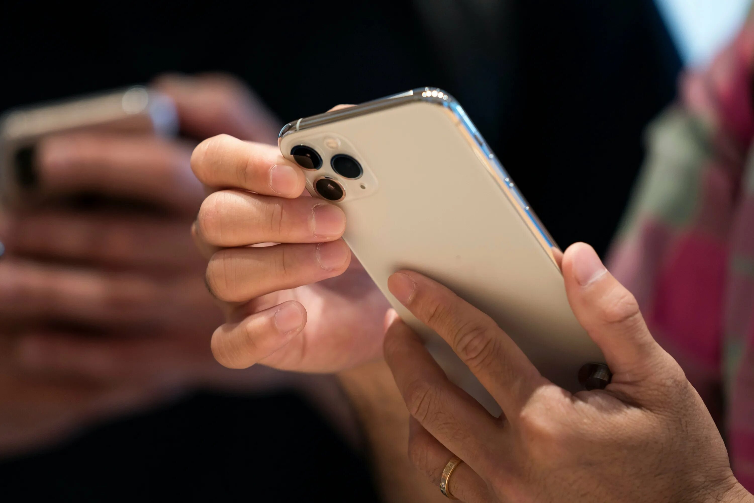 Айфон 12. Владельцы iphone 12. Iphone 12 mini. Владельцы iphone 12. Apple iphone 12.