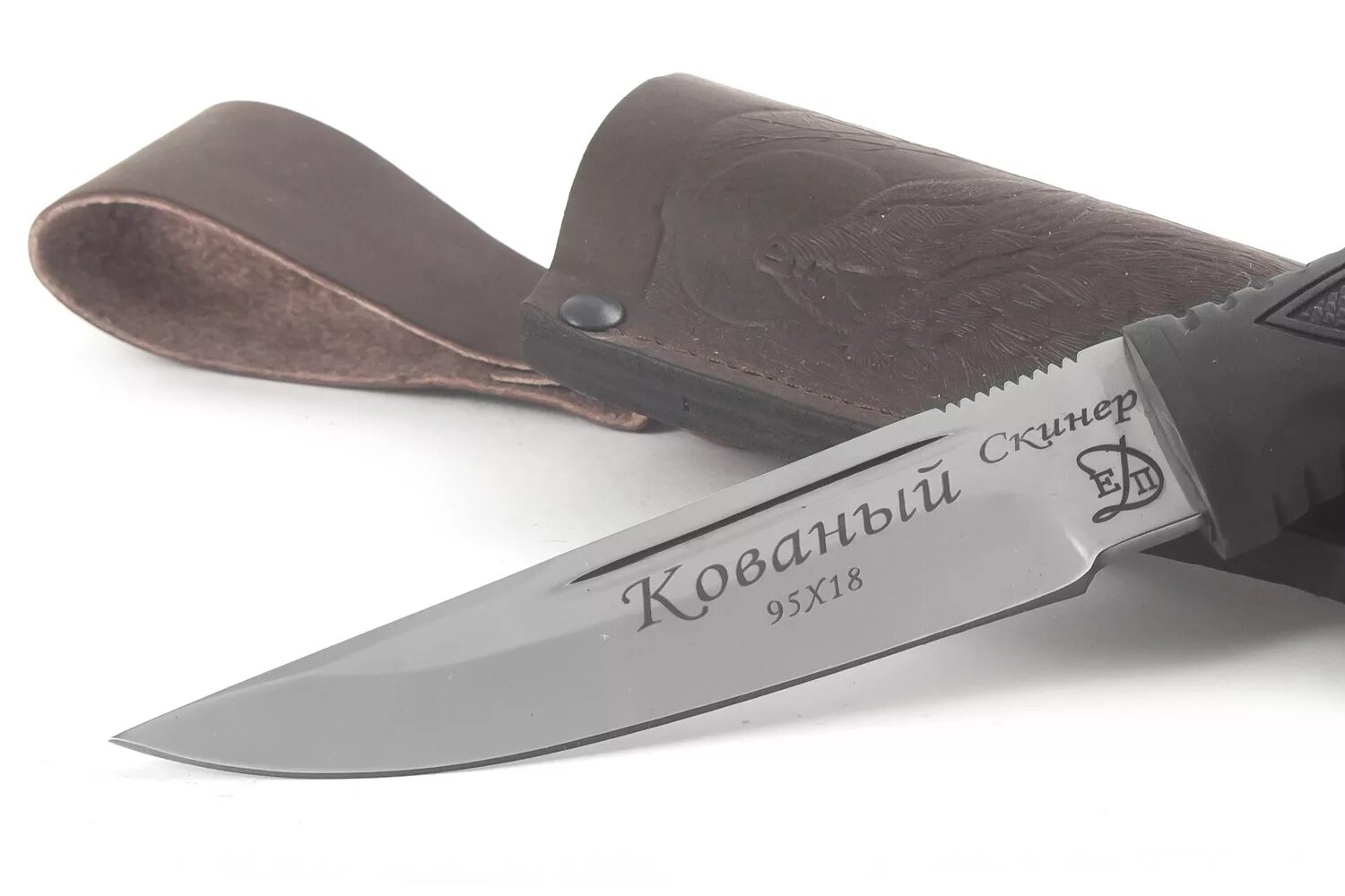 Купите клинок из стали. Сталь ножевая в038. Нож Ch 3533 сталь. Нож складной МЕДТЕХ сталь 95х18. Сталь ножа 011а.