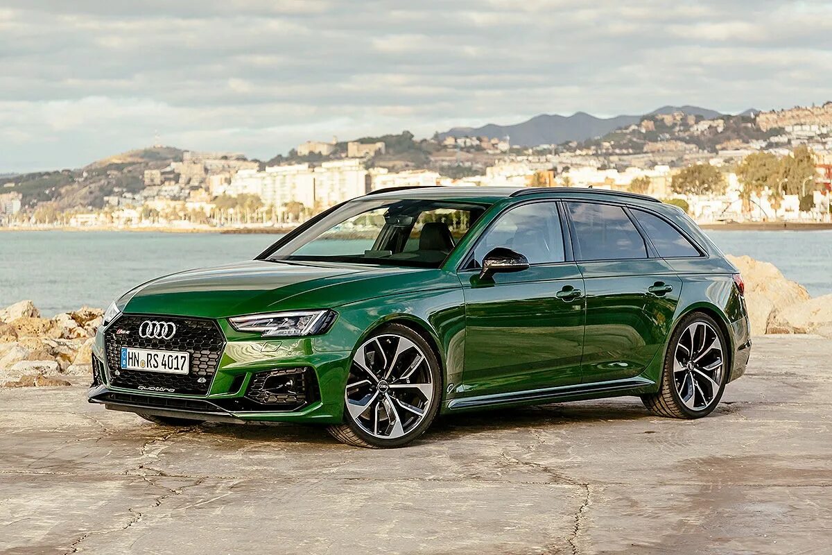 Ауди 80 зеленая. Ауди а6с5 зеленый. Audi rs4 urban green. Audi a4 b5 green. Ауди а6 зеленая зеленая.