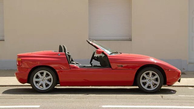 Двери открываются вниз. Bmw z1 двери. bmw z1 двери открываются вниз. bmw z1 механизм дверей. bmw 8 двери вниз.