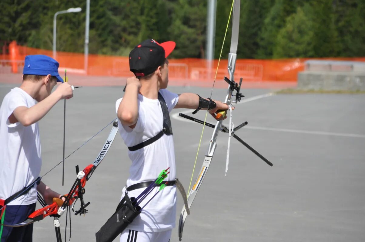 Стрельба проект. Стрелковый стенд. Стрелковый тир в калашников. Стрельба проект. Тир стрельба по тарелочкам.