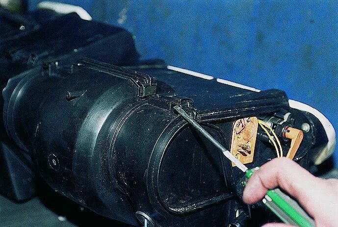 Не работает печка 2110. Заслонки панели ваз 2110. Регулятор печки ваз 2112 старая панель с авто. Не работает печка на ваз 2110 причины. Заслонки панели ваз 2110.