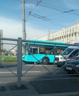 Автобус столб