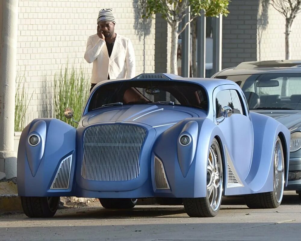 Знаменитые машины. Will.i.am автомобили. машина will i am. известные автомобили. знаменитые тачки.