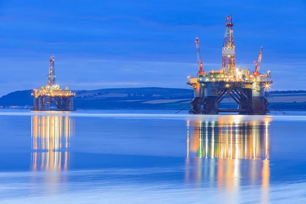 Буровая платформа шлюмберже. Нефтяная платформа "дропнер" 1995. Нефтяная платформа в каспийском море. Offshore drilling. Ппбу полярная звезда.