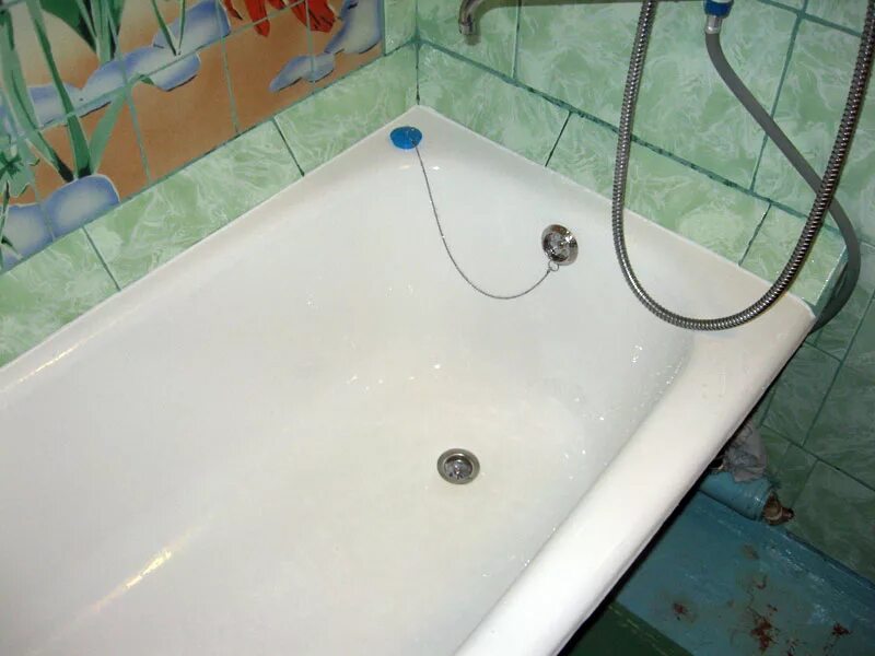 Вода ванная видео. Восстановление эмали ванны. Эмалированные ванны. Восстановление ванны акрилом. Эмаль для ванной.