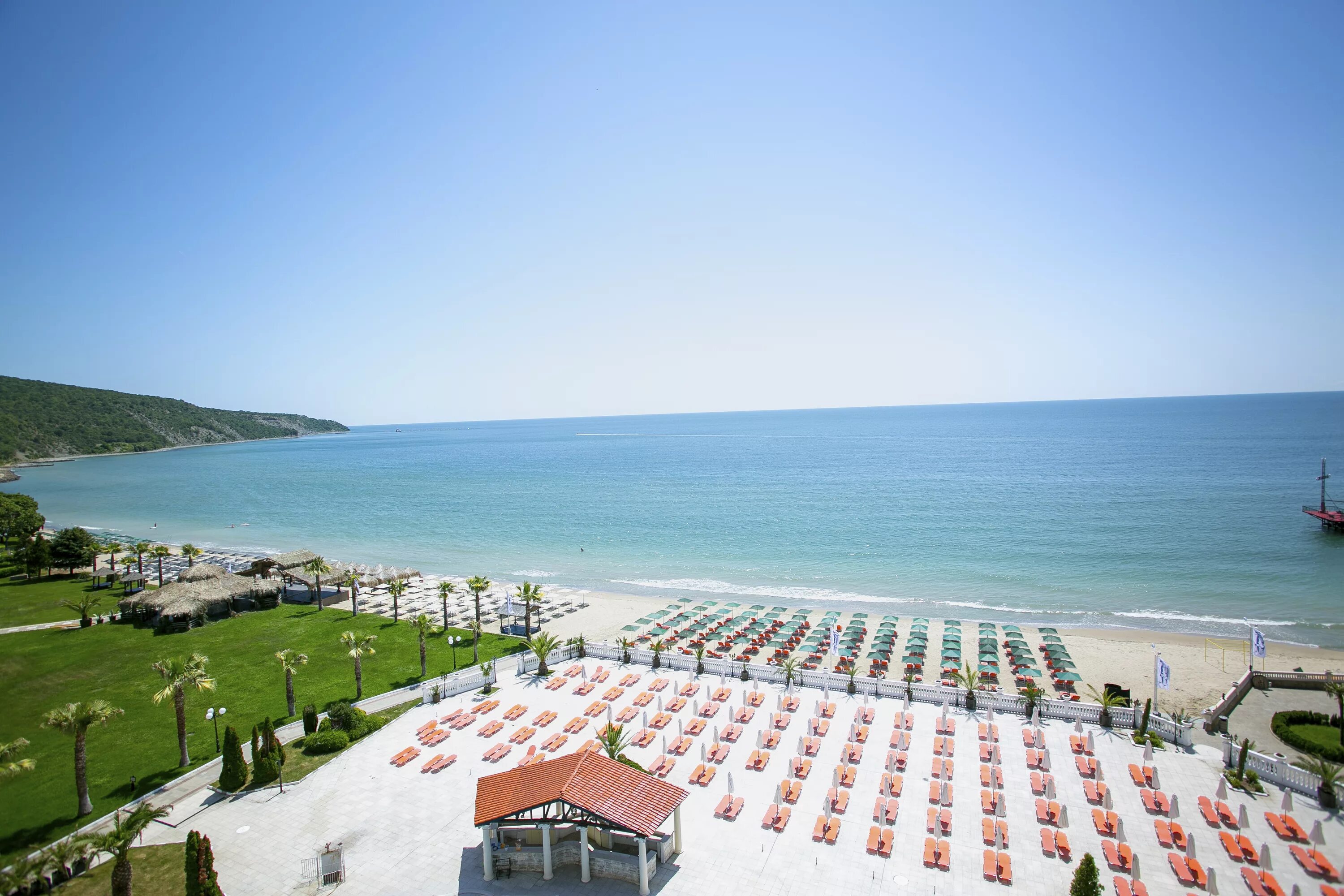 Royal park elenite 4. Роял парк болгария. Елените болгария. Болгария отель royal park. Болгария royal park.