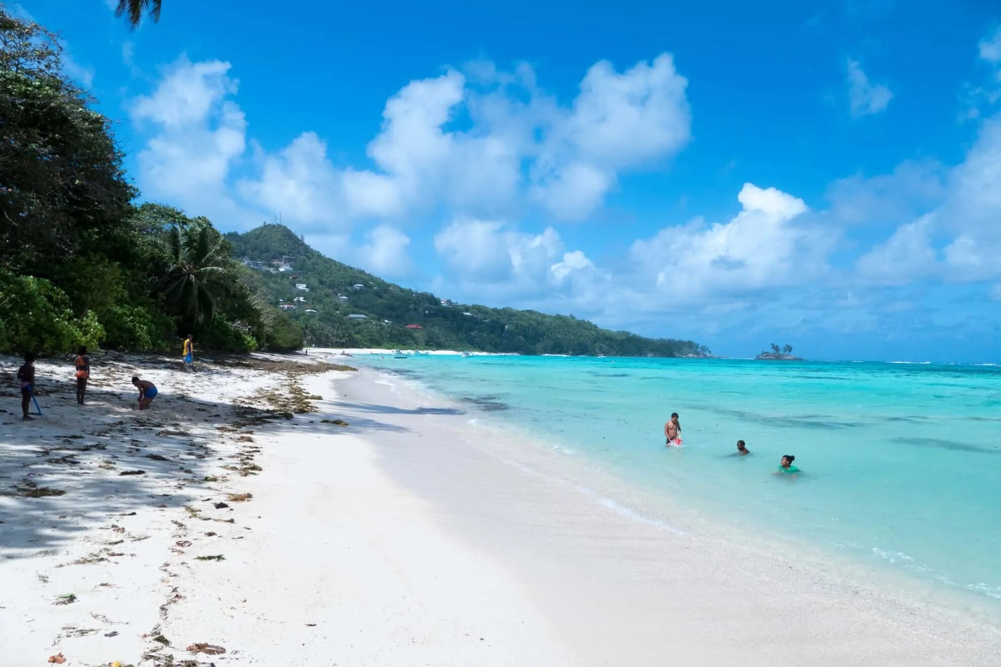 Маэ маэ песня. Anse royale beach сейшелы. остров маэ. сейшельские острова маэ. пляжи маэ сейшелы.
