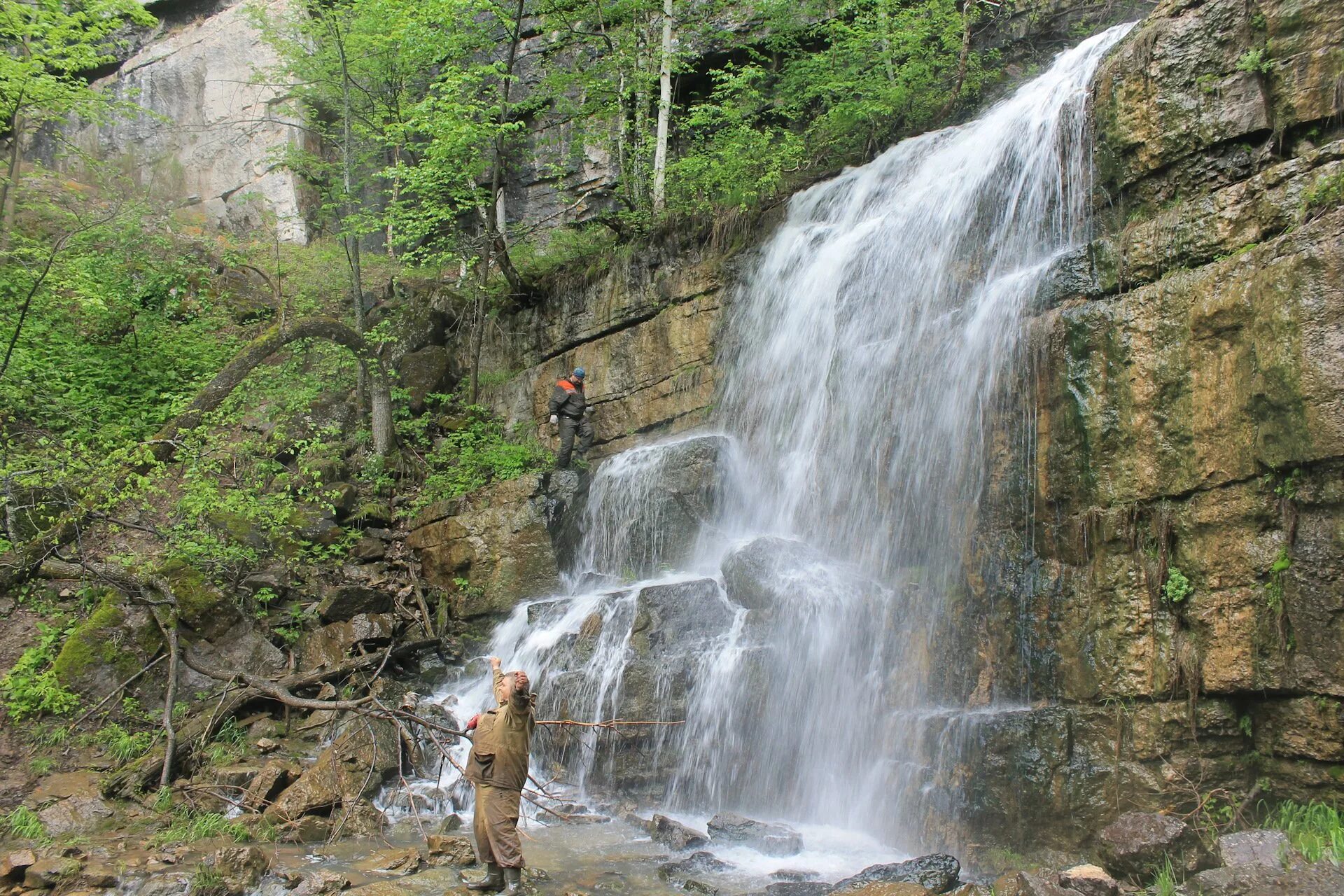 Водопад атыш белорецкий район. Южный урал водопад атыш. Водопад куперля башкирия. Водопад атыш. Южный урал башкортостан водопад.