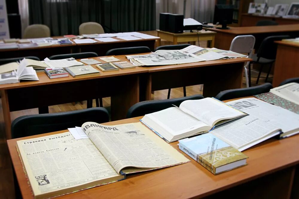 Университет достоевского омск внутри. Библиотека омгму. Образовательный портал омгму. Библиотечный совета вуза. Молодежная библиотека канск.