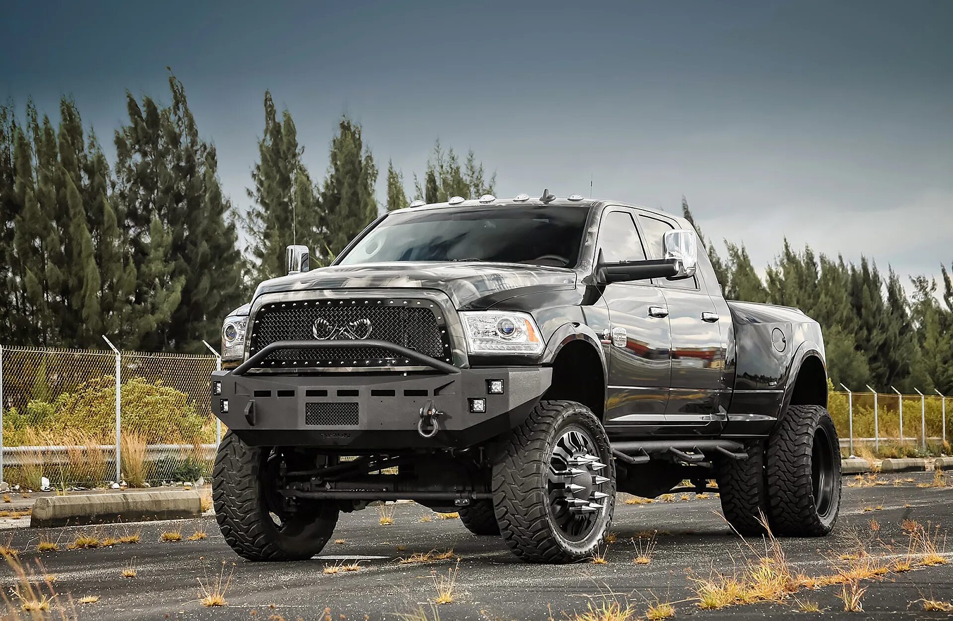 Dodge Ram 3500 джип. Dodge Ram 3500 чёрный. Dodge Ram 3500 2018. Dodge Ram 3500 Heavy Duty. Мощные пикапы