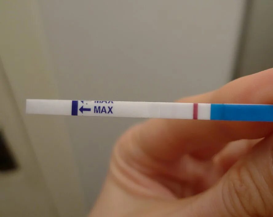 Тест на беременность призрак второй полоски. Тест призрак на беременность. Полоски призраки на тестах. Призраки на тестах на беременность до задержки. Призрак на тесте на беременность.