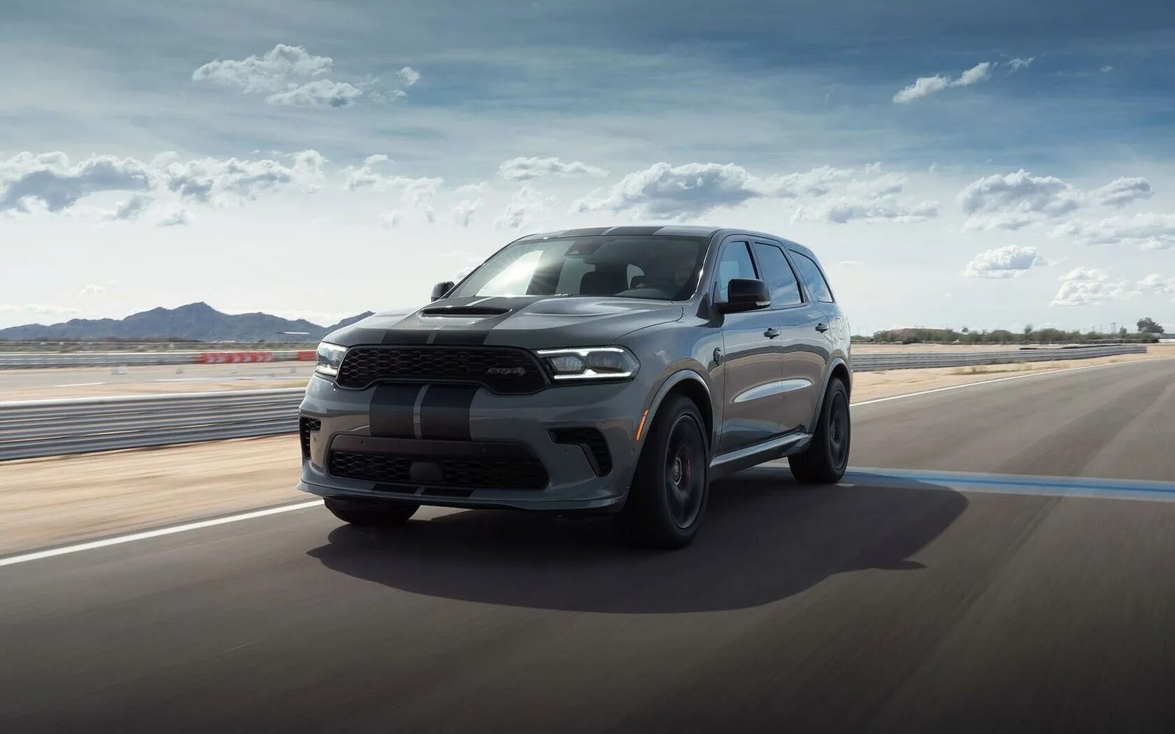 Додж 2025. Dodge durango srt hellcat 2025. dodge durango hellcat 2025. dodge durango srt 2025. dodge durango 2025.