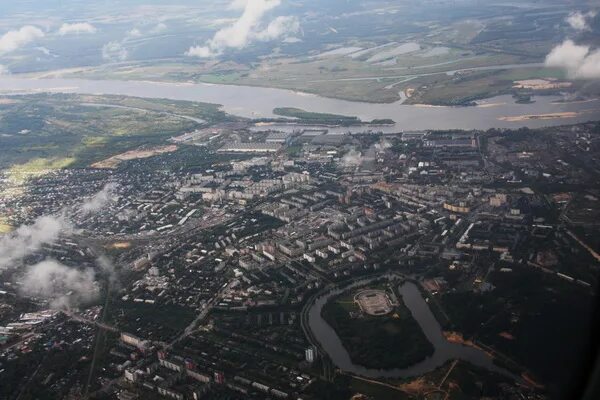 Ковид в нижнем новгороде. Нижний Новгород с птичьего полета. Город Нижний Новгород с высоты полета. Ночной Нижний Новгород с высоты птичьего. Самолет Великий Новгород.