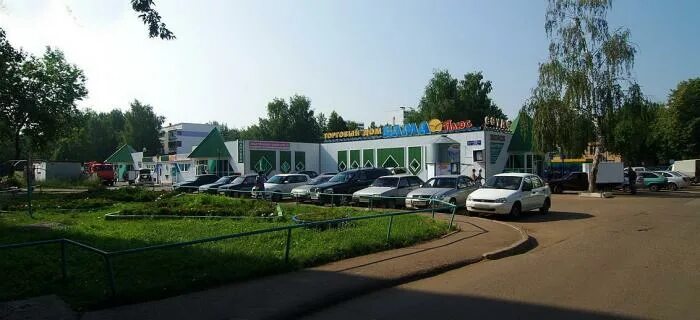 Кама магазин набережные челны. Тд кама нижнекамск. Ул путейская 12 пермь. Камские зори газета. Шинный центр кама.