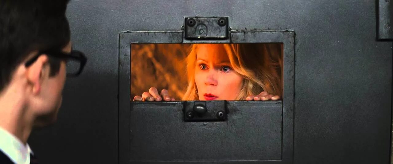 Ханна альстрём кингсман. Если спасешь мир то можно и всадницу. Кингсмен сцена с принцессой. Принцесса из кингсман секретная служба. Фильм если спасешь мир то можно и всадницу.