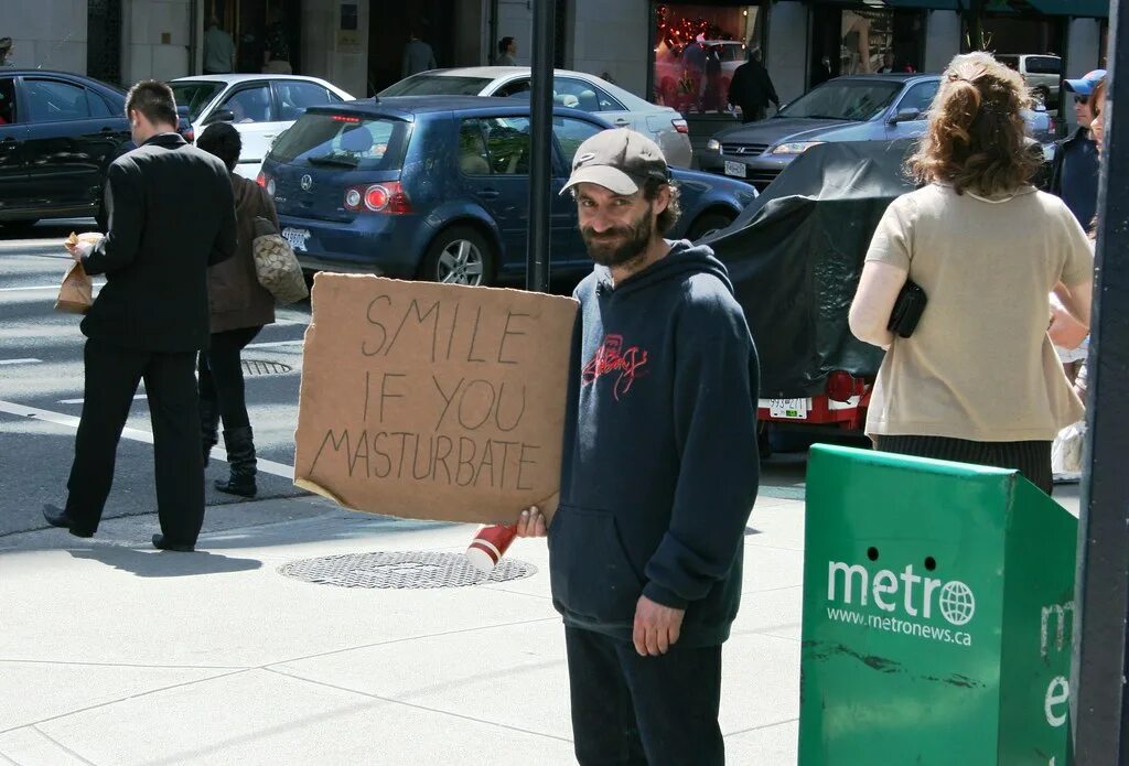 If you had smiled me. Улыбнись если. if you are homeless мем. smile if you. you smile.