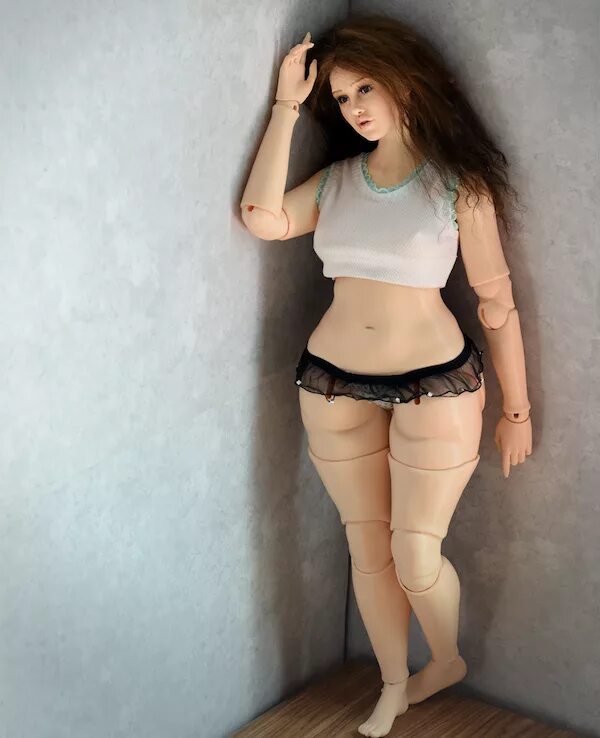 Curvy doll. Curvy doll. Кукла barbie игра с модой, в горошек, 28 см, dvx73. Кукла barbie looks брюнетка gtd91. Етси барби.