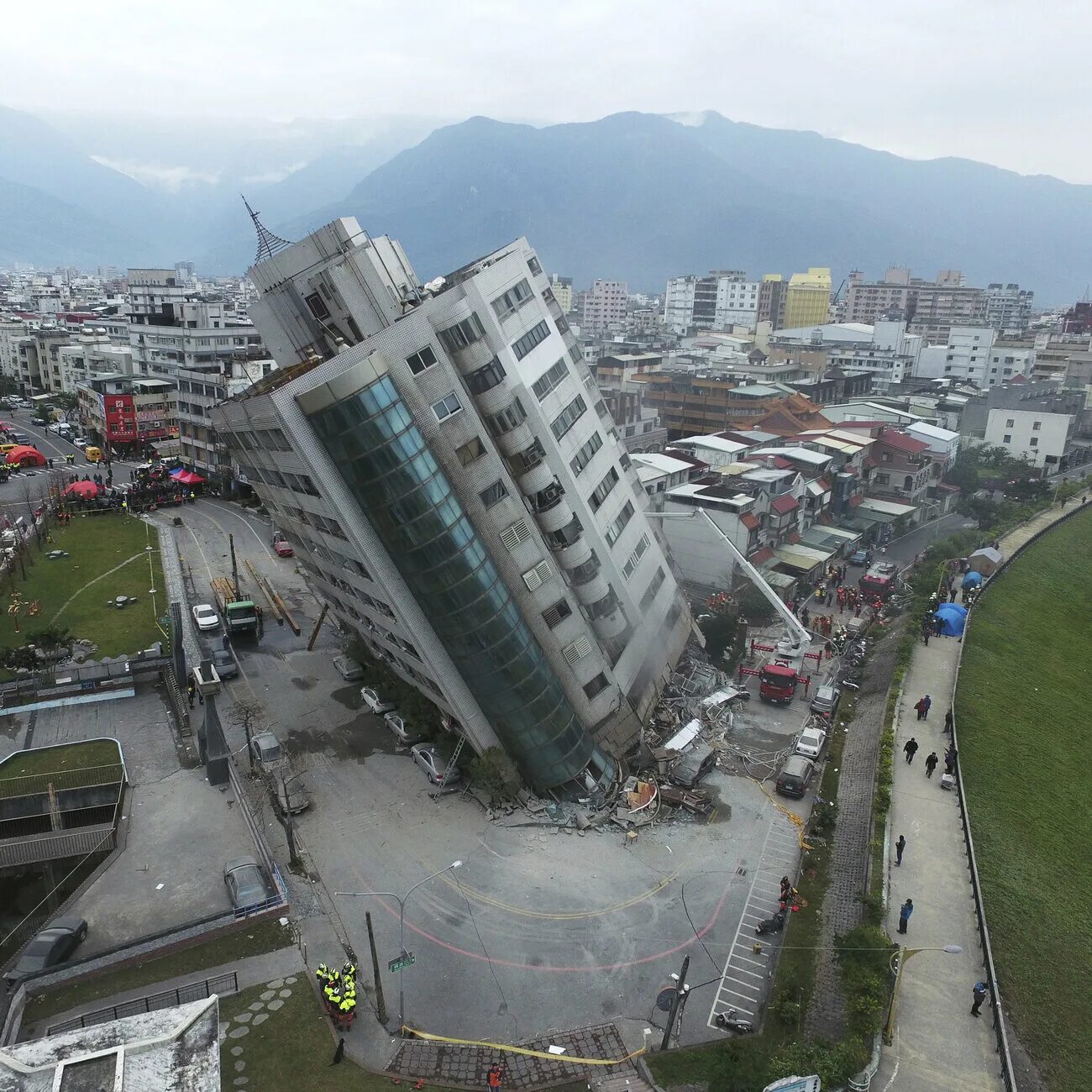 Тайвань после землетрясения. Тайвань ЦУНАМИ. Турция землетрясение сейчас 2022. Землетрясение Тайвань сентябрь 2022. Землетрясение в Японии.