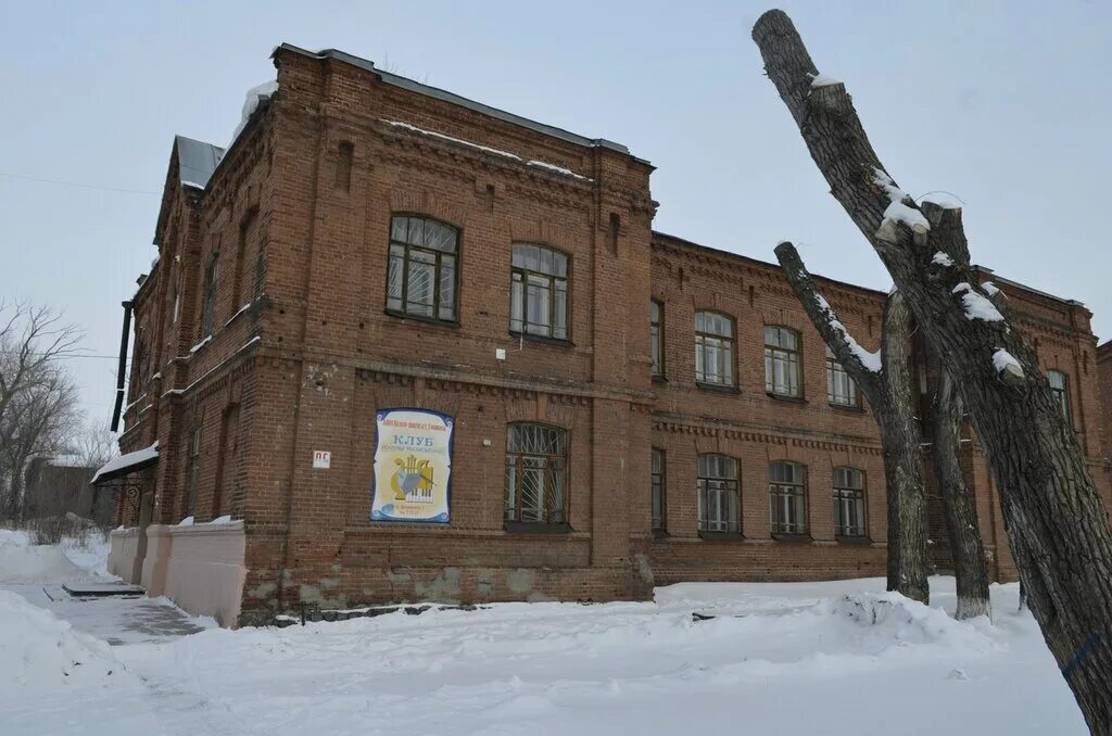 собор святой троицы троицк челябинская область. культуры имени луначарского город троицк челябинская область. город троицк челябинская область гдк. дом культуры троицк. городской дом культуры троицк челябинской области.