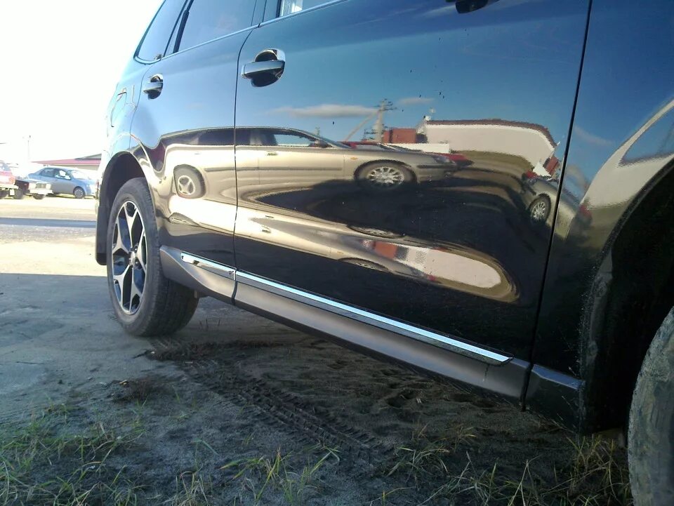 Subaru forester дверь. Молдинги на форестер. Молдинг двери субару форестер sh. Молдинги на форестер. Молдинги на форестер.