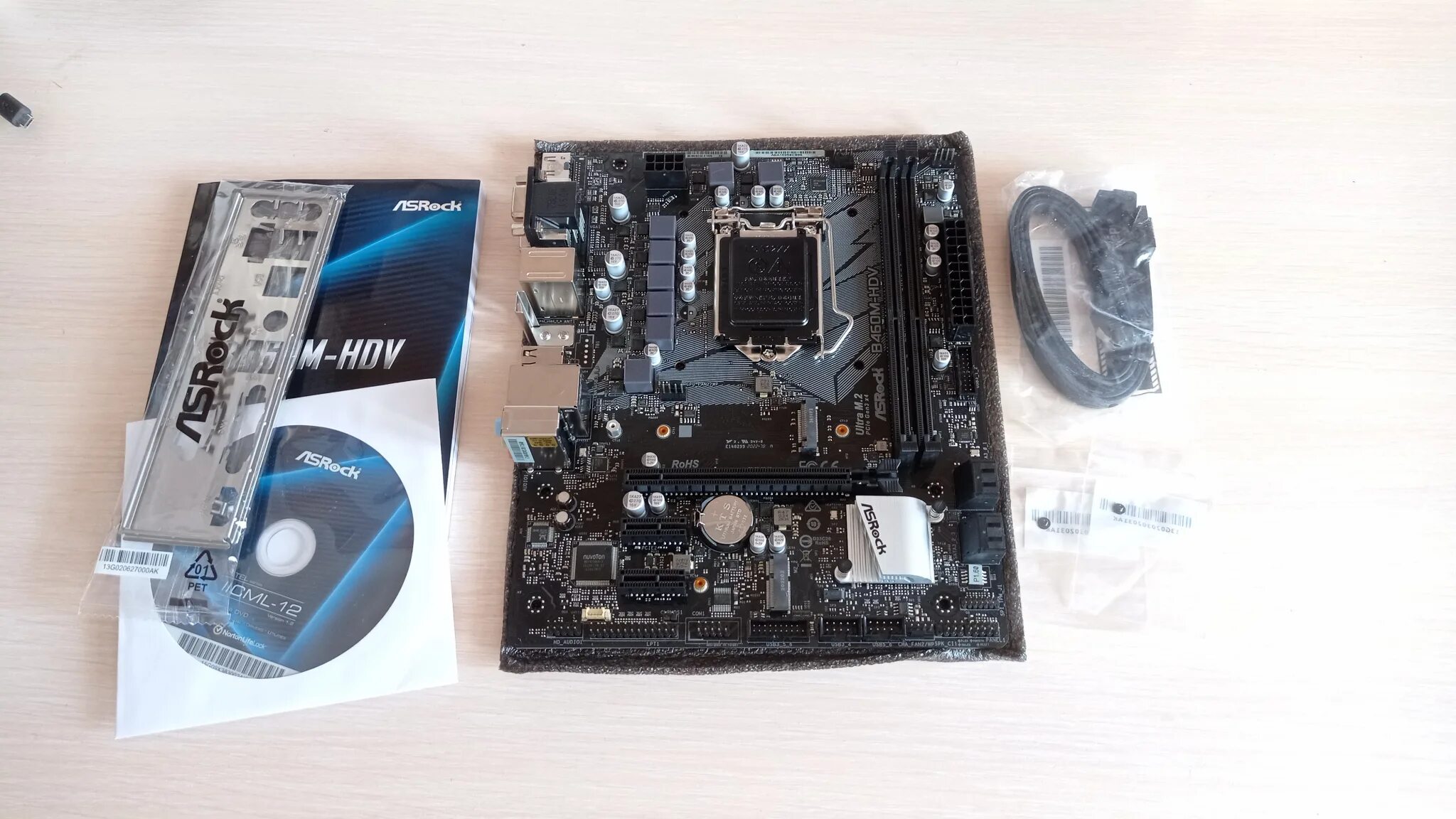 Asrock b460m pro4 материнская. ASROCK b460m-Hdv. ASROCK lga1200 b460 b460m-Hdv. ASROCK b460m LGA 1200. ASROCK b560m-Hdv.