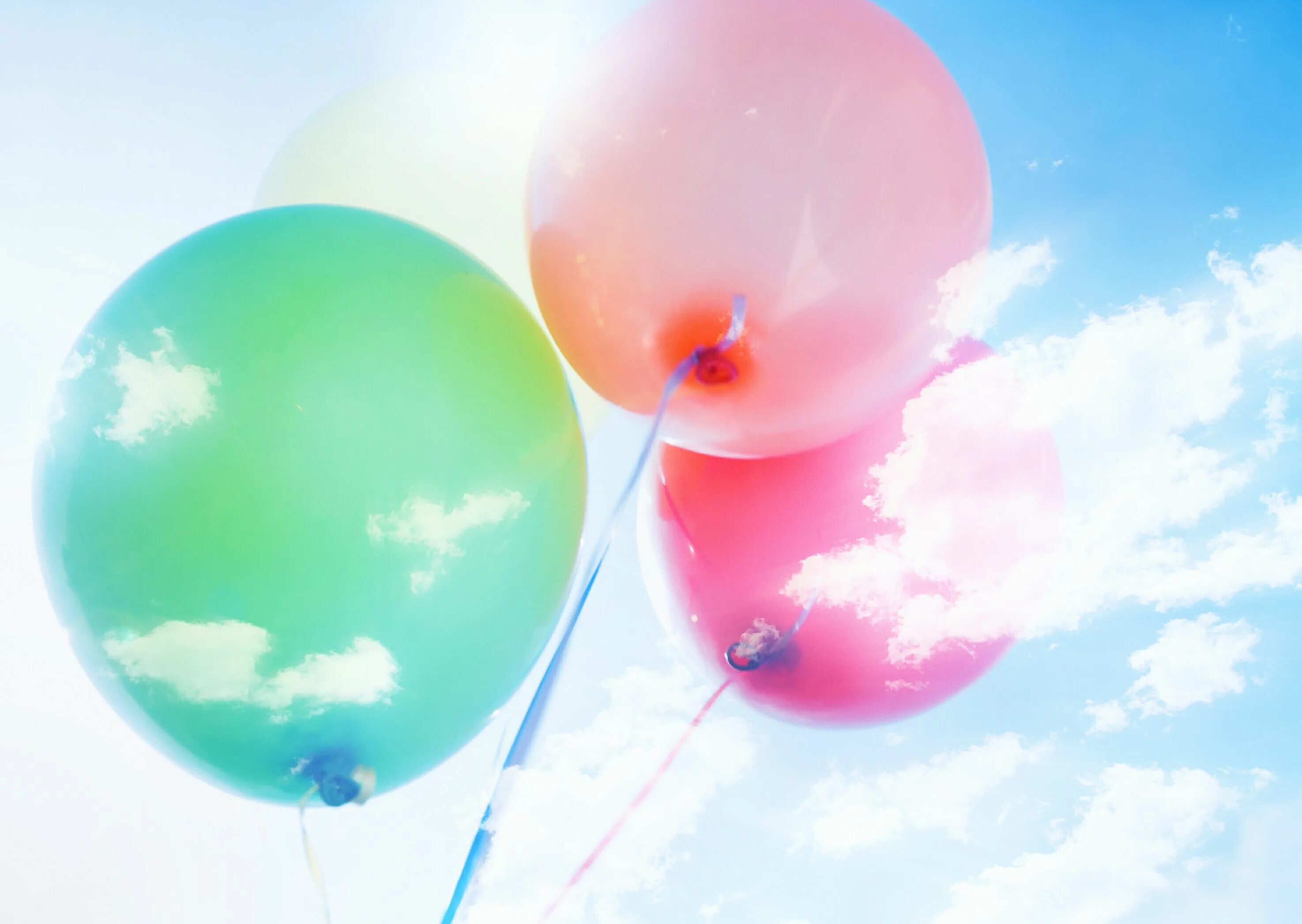 Тема шарики воздушные. Воздушные шары. Воздушный шарик. Воздушные шары в небе. Красивые воздушные шарики.