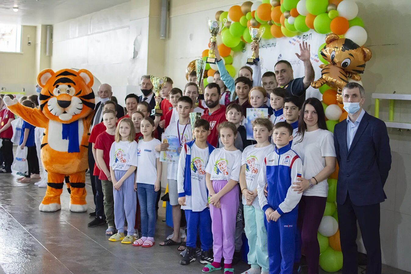 Амурские тигрята 2022 соревнования по плаванию. Фестиваль тигрята в хабаровск 2021. Амурские тигрята хабаровск 2024. Амурские тигрята хабаровск 2024. Фестиваль тигрята в хабаровск 2021.