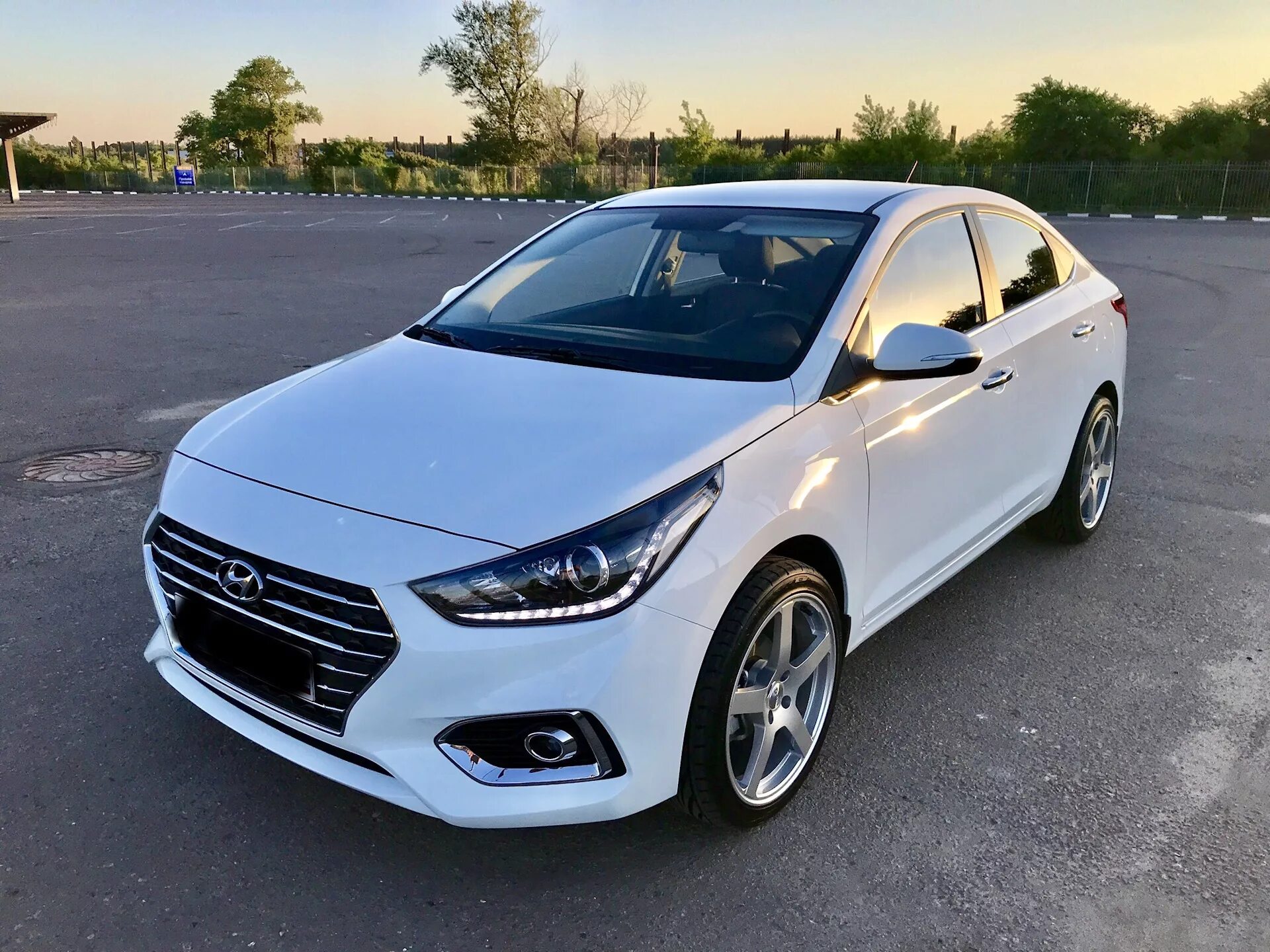 Хендай солярис 2 2017. Hyundai Solaris 2. Солярис 2.4. Hyundai Солярис 2019.