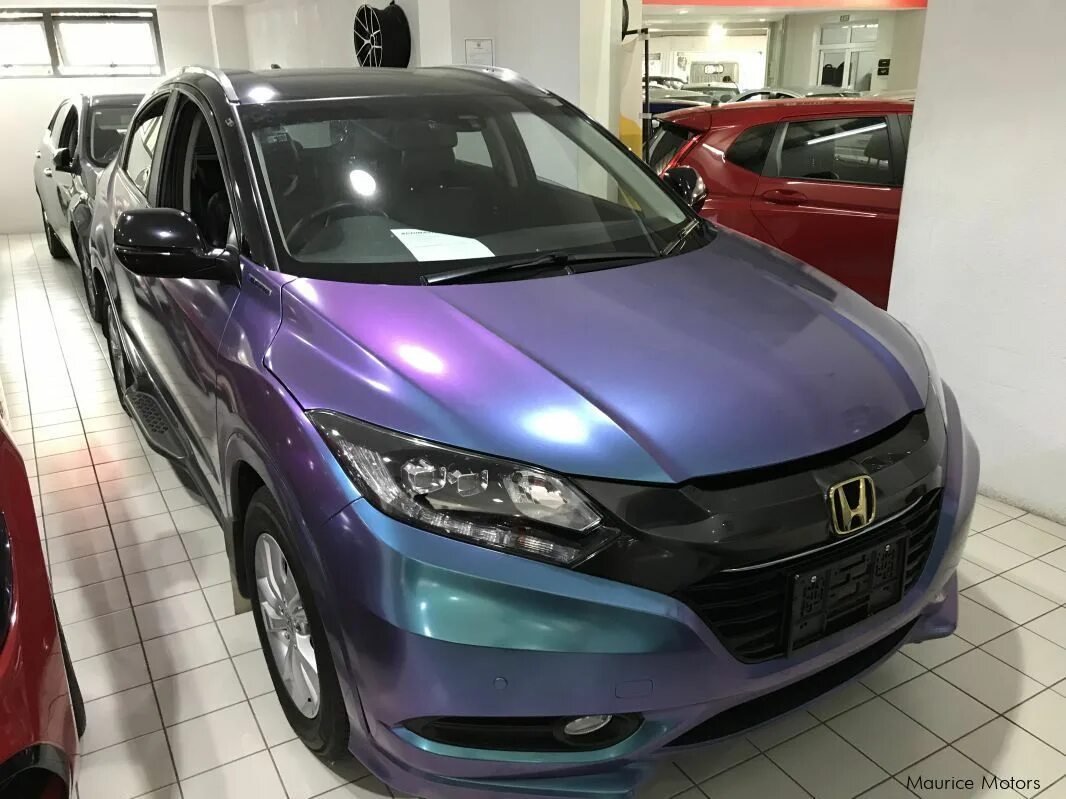 Купить везел во владивостоке. Honda Vezel. Honda Vezel Hybrid. Honda Vezel 2014 Purple. Honda Vezel фиолетовый.