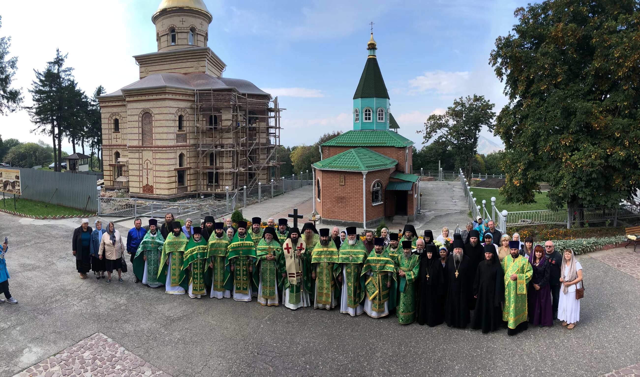 Второафонский мужской монастырь. Бештаугорский монастырь мужской монастырь. Успенский Второафонский монастырь Пятигорск. Бештаугорский Второафонский Успенский мужской монастырь Пятигорск. Пятигорск Второафонский мужской монастырь храм.