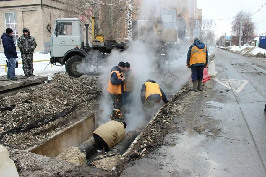 Прорыв теплотрассы. Порыв теплотрассы. Аварии на коммунальных системах.