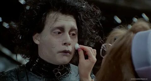 Vagebond's Movie ScreenShots: Edward Scissorhands (1990) part 1.