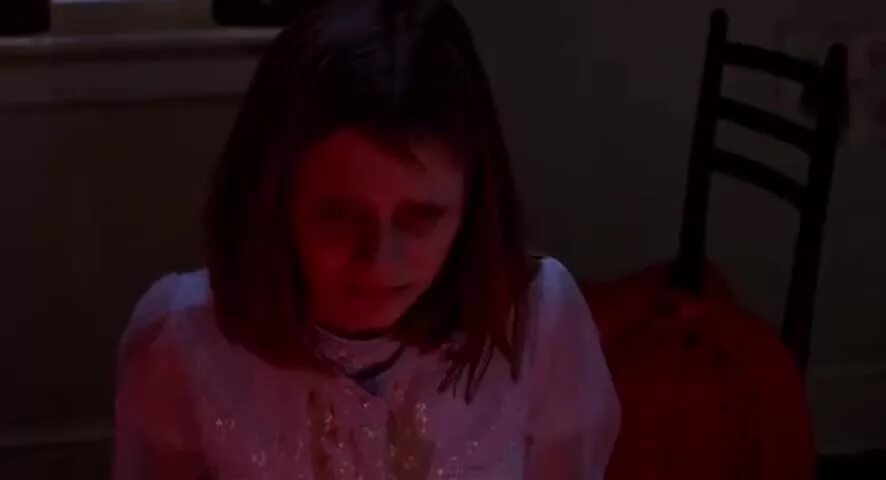 Sixth sense улыбаюсь песня. 6 призраков. c a sixth sense пижамы 2003 год.