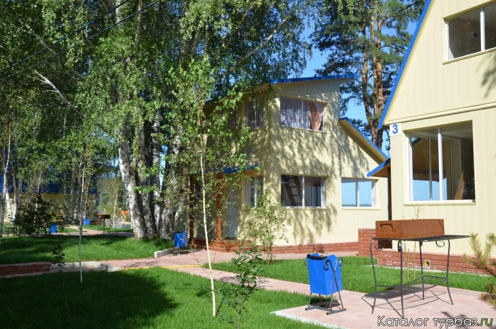 База локомотив кумкуль. Старая провинция челябинск база отдыха. База отдыха старая провинция кумкуль. Отель старая провинция озеро кумкуль. Старая провинция кумкуль база.