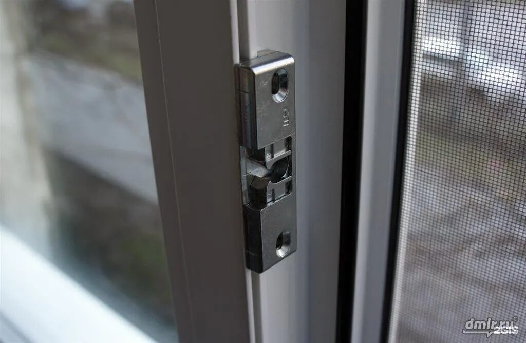 магнитная защелка на балконную дверь. балконная защелка axor. балконная защелка для пластиковых дверей. защелка на пластиковую дверь. защелка или задвижка на балконную дверь.