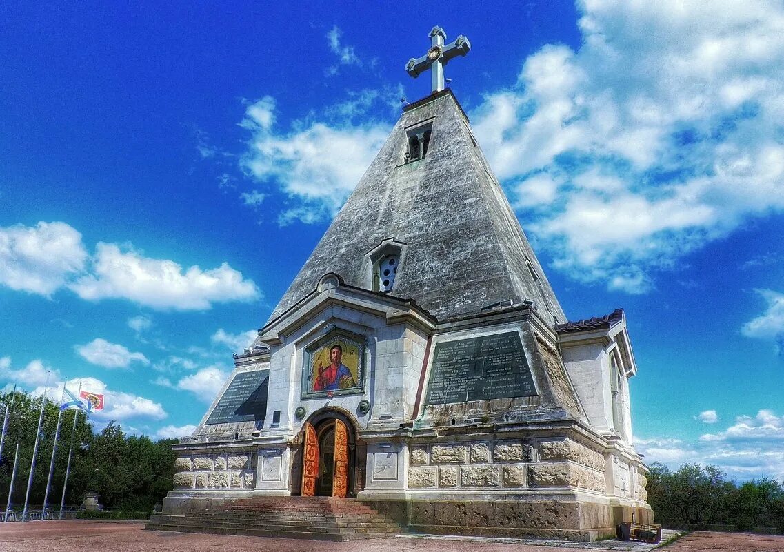 Храм пирамида в Севастополе. Свято-Никольский храм-памятник, Севастополь. Свято-Никольский храм Севастополь. Храм Николая Чудотворца в Севастополе. Свято никольского храма севастополь