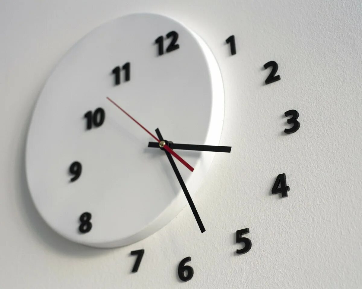 Часы мысли. Часы будильник. Часы из виниловых пластинок. Часы своими руками. Часы мысли.