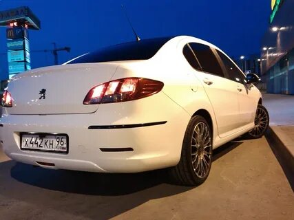 Пежо 408 задние