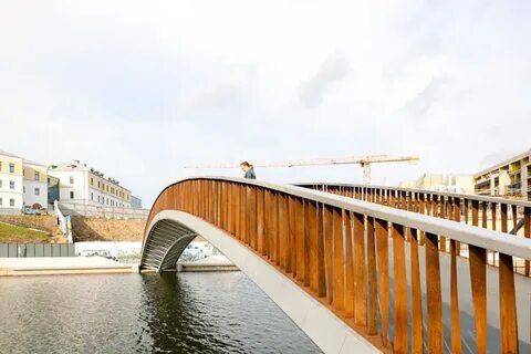 Новый пешеходный мост в пскове